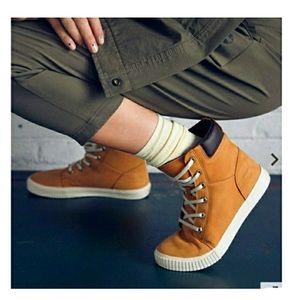 Timberland Women Skyla Bay 6" Wheat Nubuck BOOTS